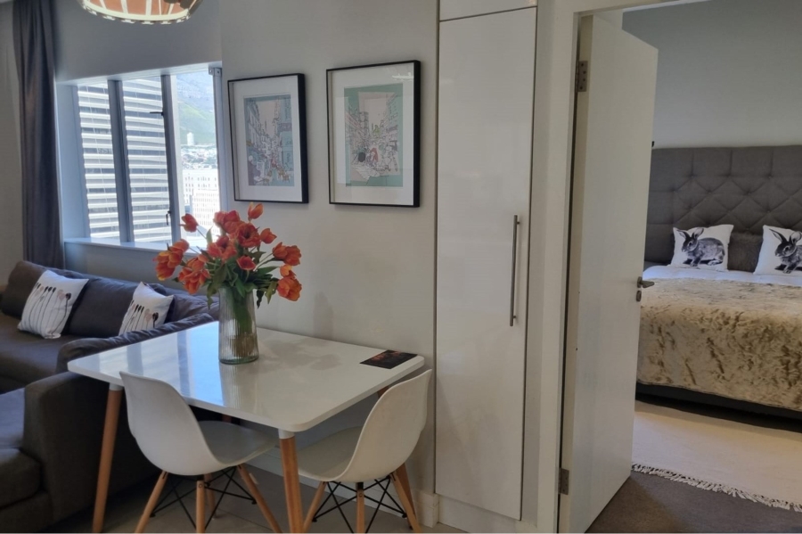 1 Bedroom Property for Sale in Cape Town City Centre Western Cape